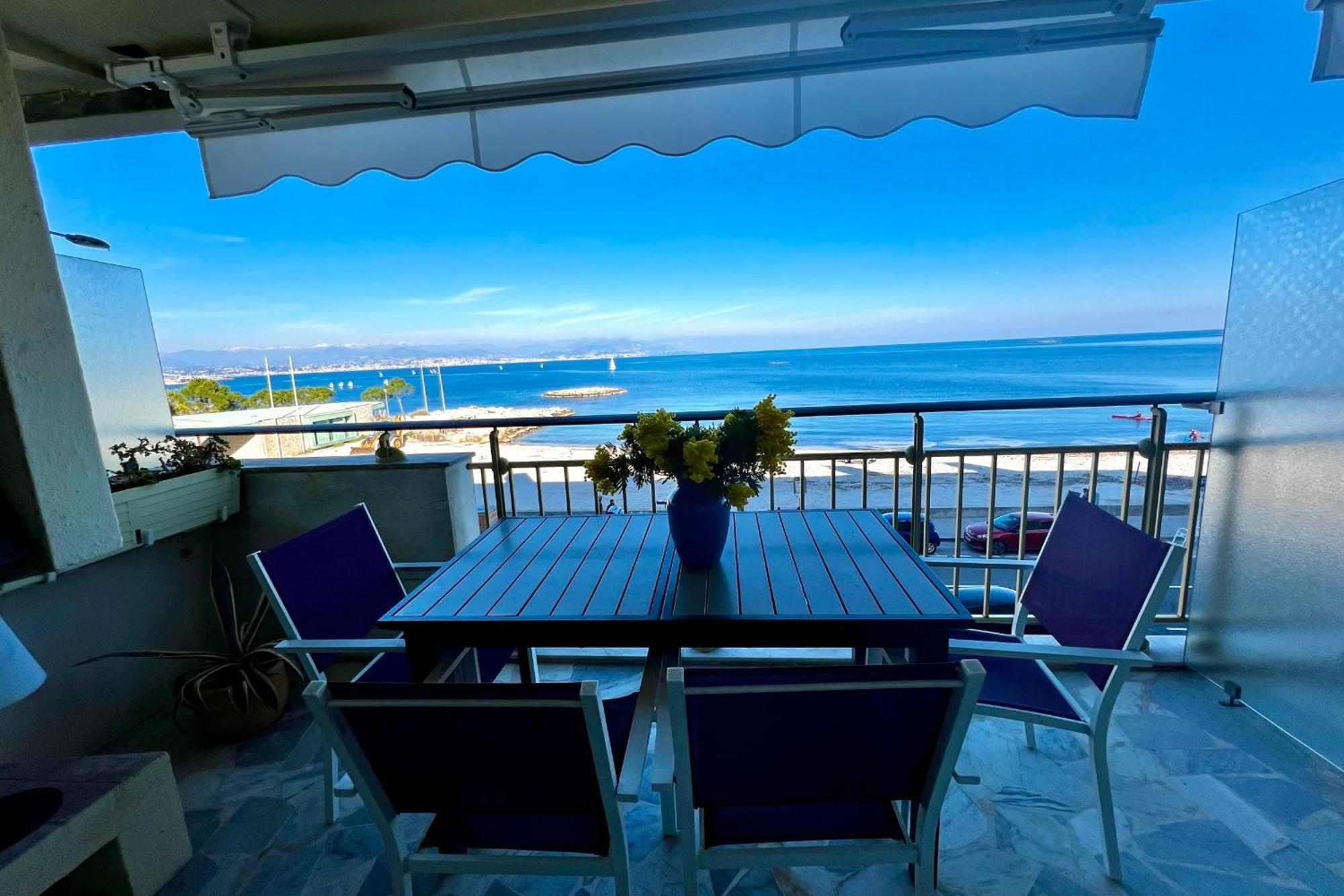 Seafront One Bedroom Apartment With A Terrasse Swimming Pool And A Parking Антиб Экстерьер фото